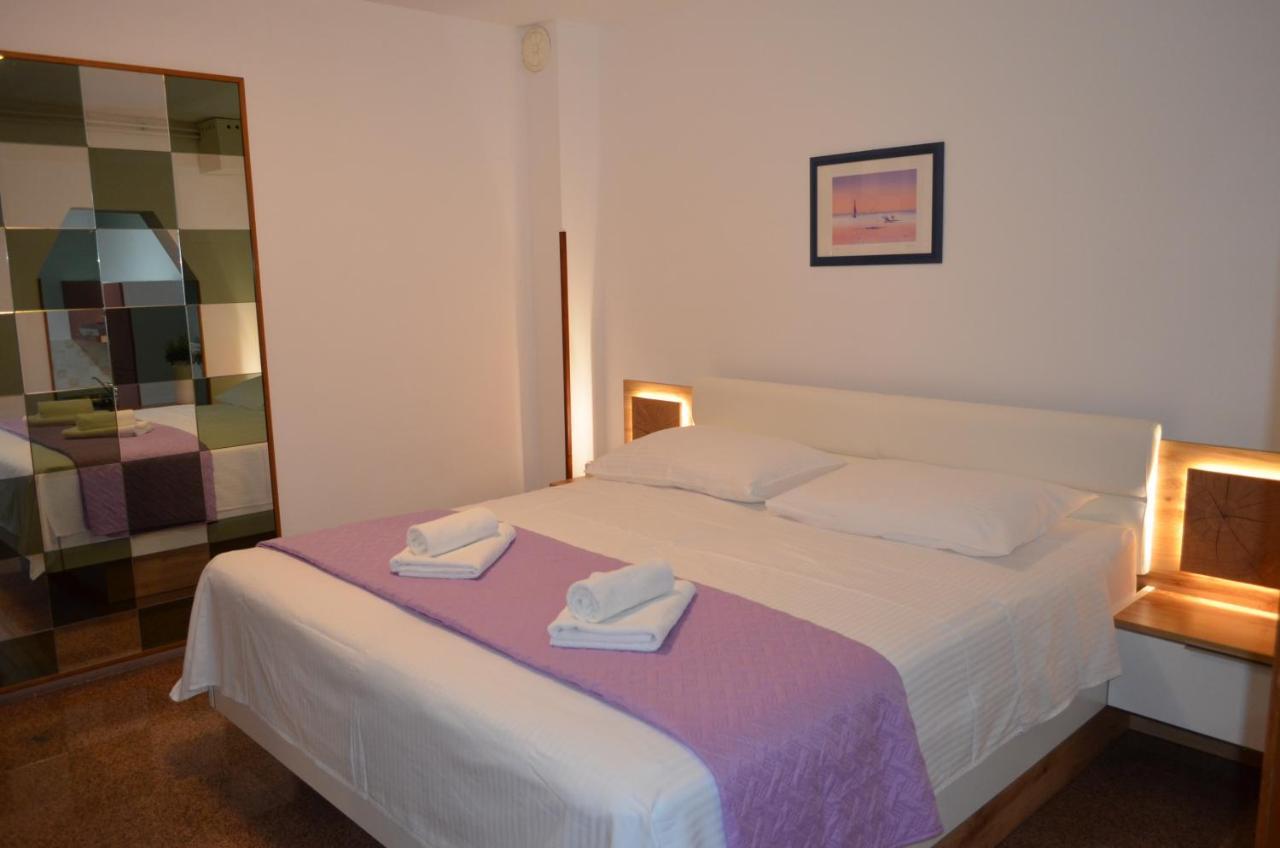 Apartments Medusa Rovinj Exteriör bild